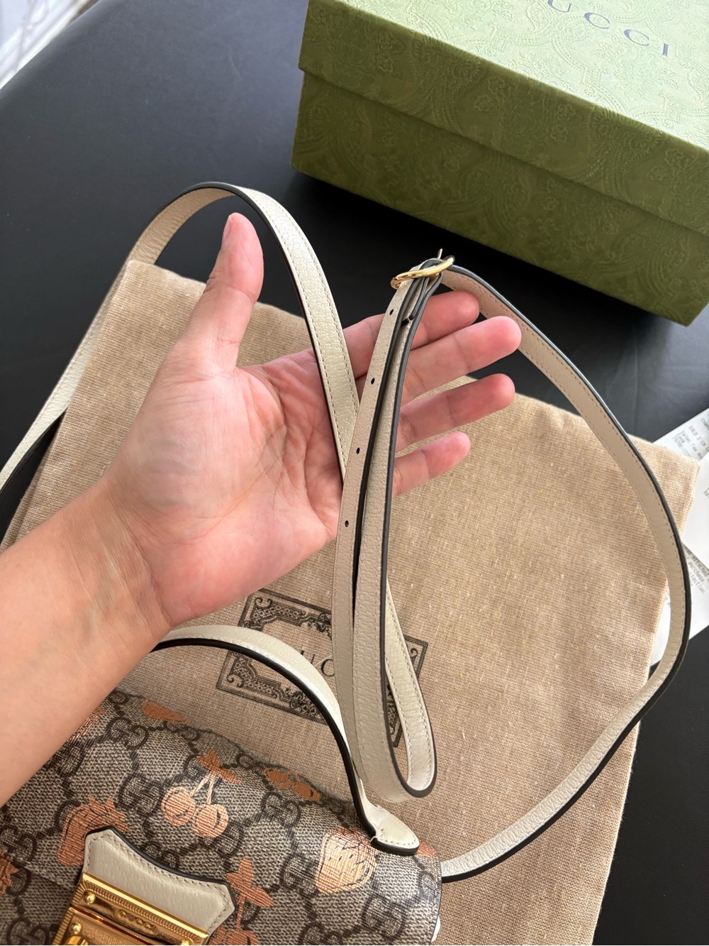Gucci Beige GG Supreme Canvas Satchel with Peach Motif and Gold Hardware - Picture 11 of 11